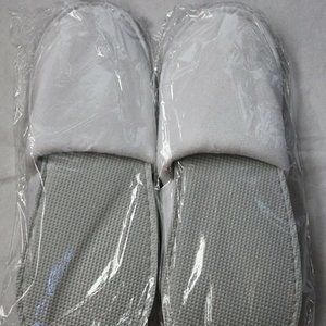 2 White Plush Slippers 12" Closed Toe Park Hyatt Luxury Hotel Spa Lot
